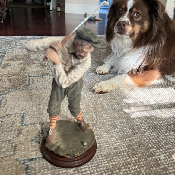 Handsome Golfer Statue From St.Andrews Man Cave Decor Great Gift - Picture 2 of 10